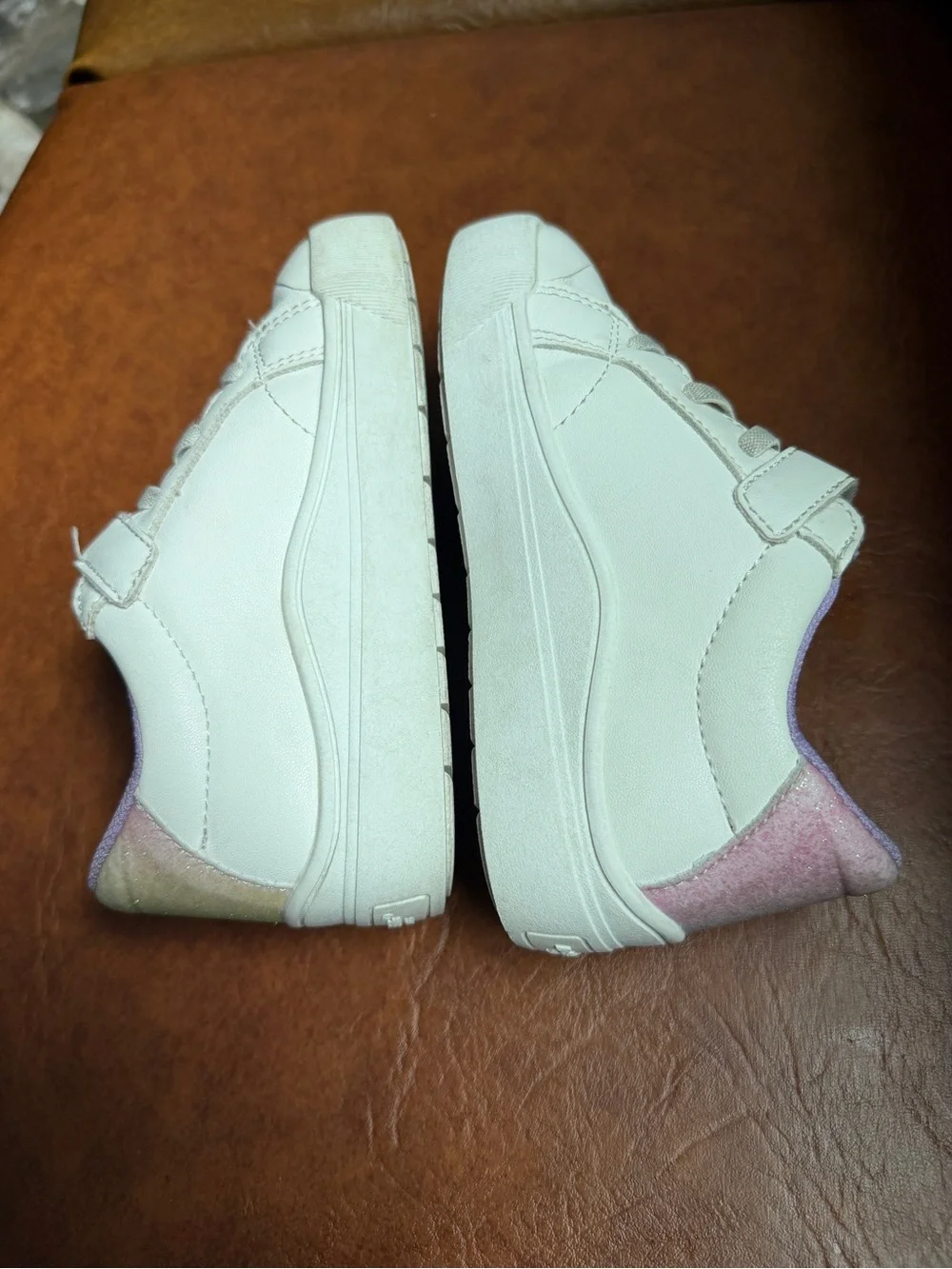 Dr Scholl’s Time Out Toddler White and Rainbow Sneakers size 11.